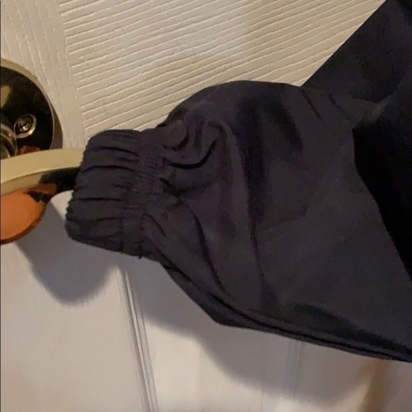 Navy blue Gymnastics windbreaker, front pockets - Picture 6 of 9